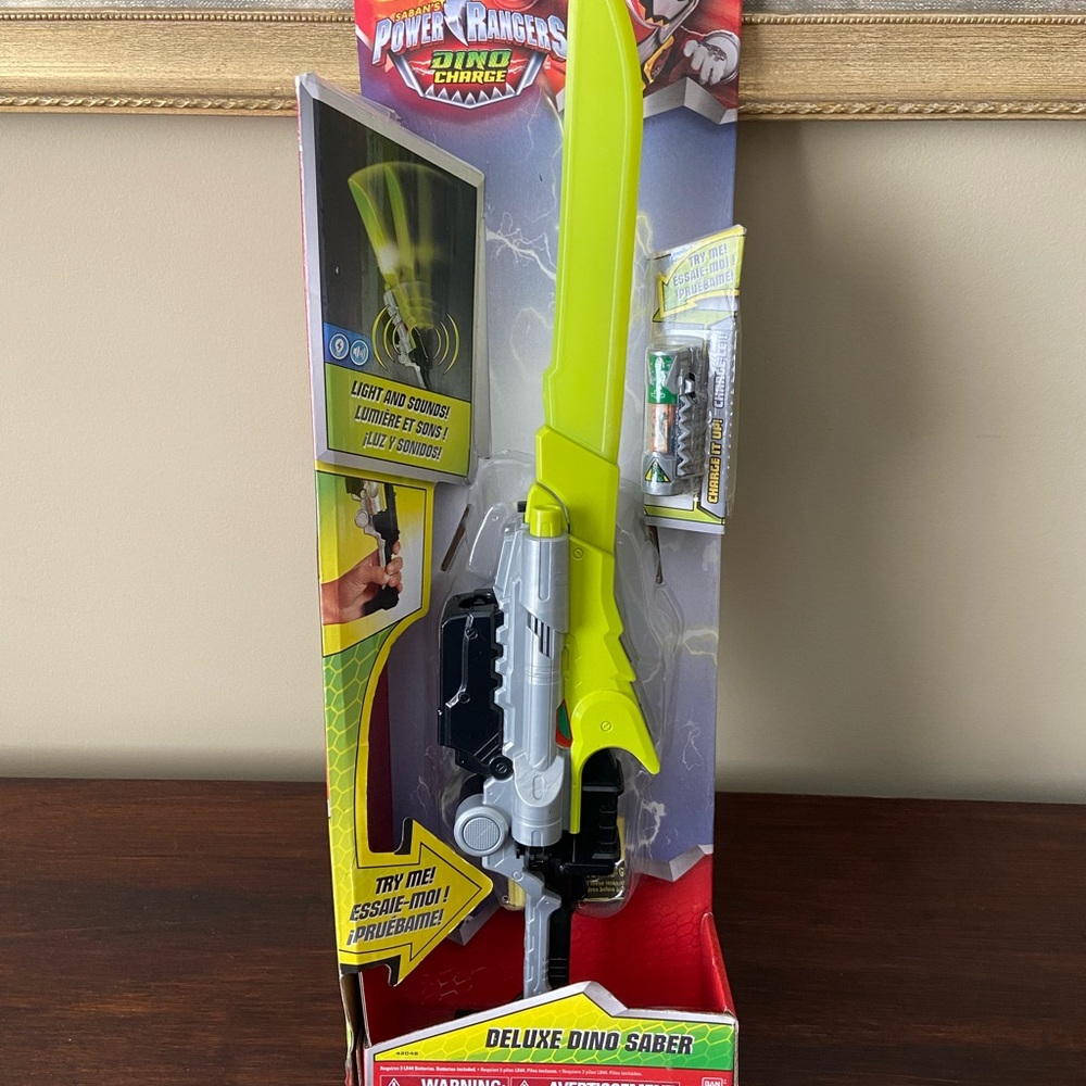 Power Ranger Dino Charge Saber - Yellow and Silver